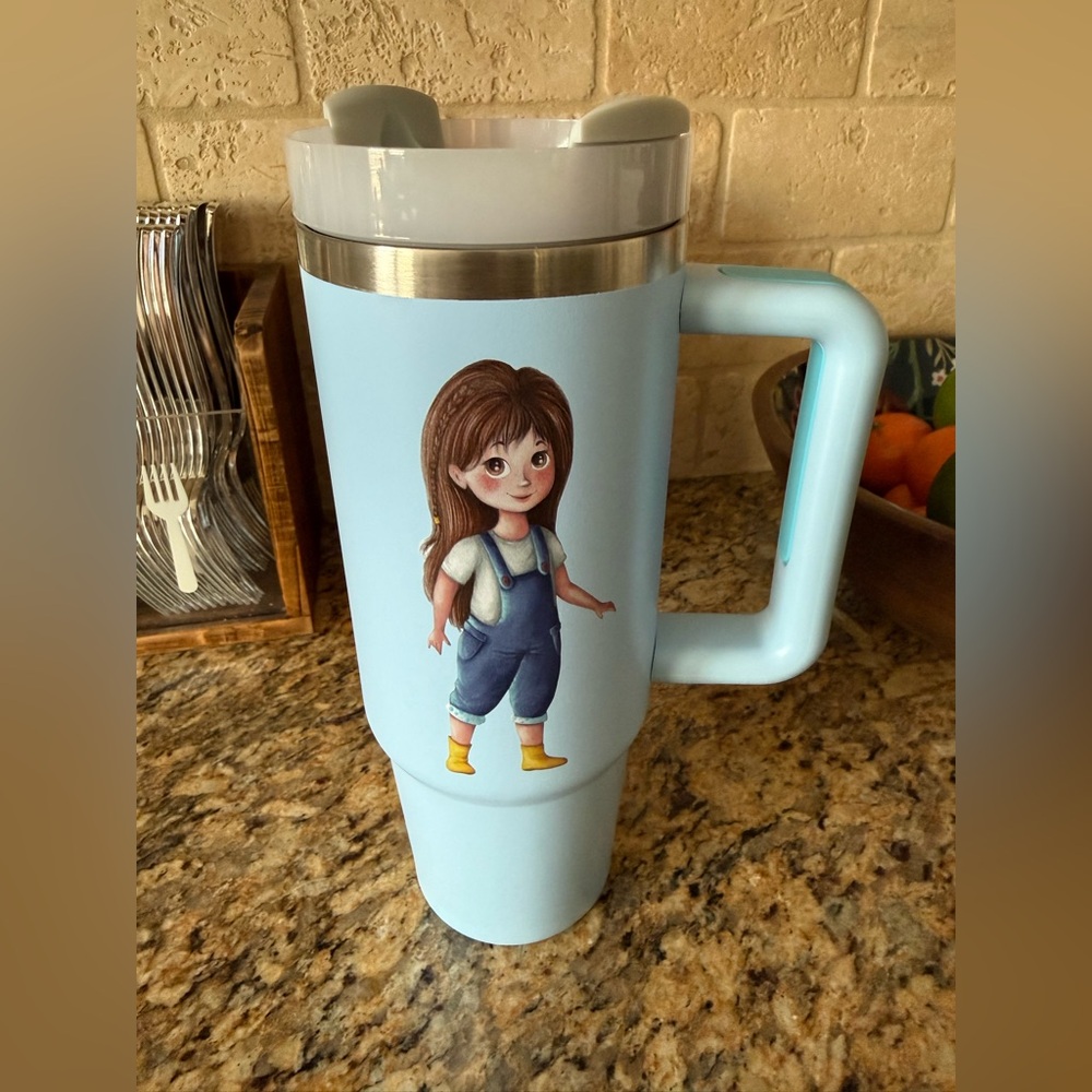 Elissa Discovers Blue 30oz Tumbler with New Replacement Straw